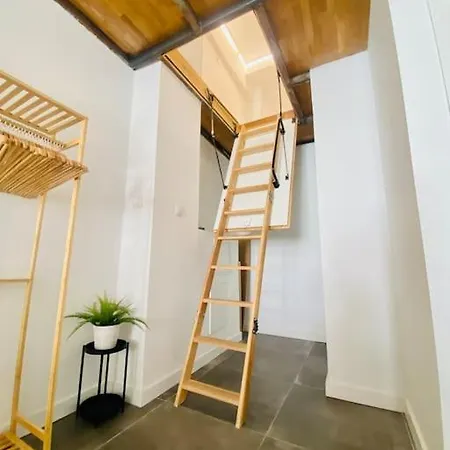 Apartment Flat For Family & Groups *