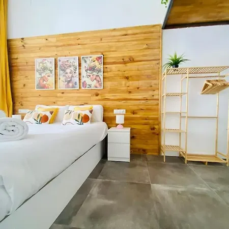 Flat For Family & Groups Apartmán